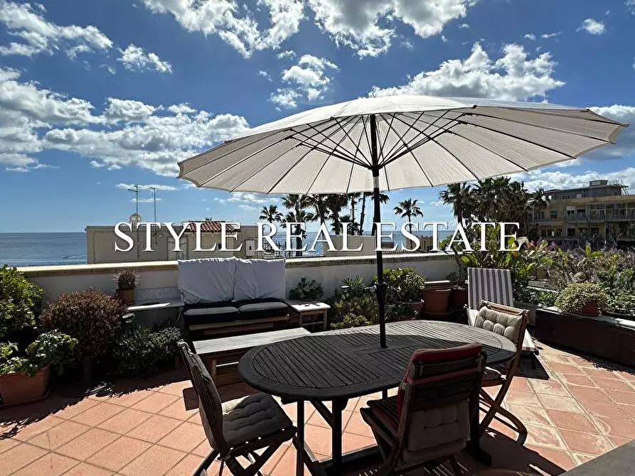 Immagine 26 di Appartamento in vendita  in Via Cimone 10 a Siracusa