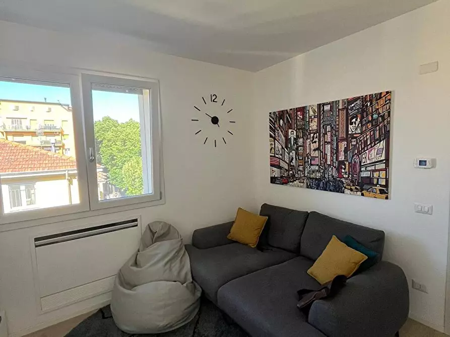 Immagine 5 di Appartamento in vendita  a Parma
