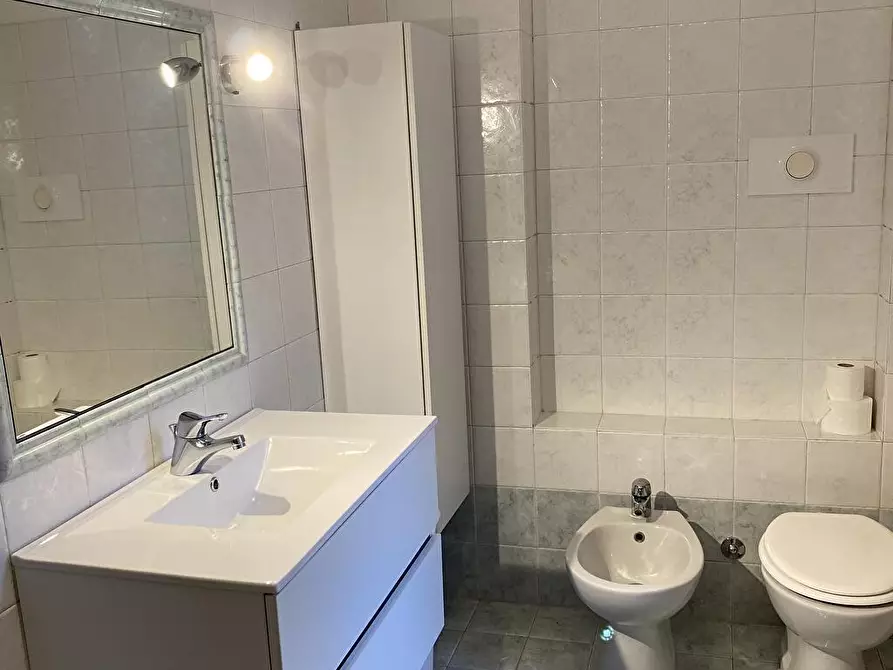 Immagine 20 di Appartamento in affitto  in VIA GAETANA AGNESI  2 a Monza