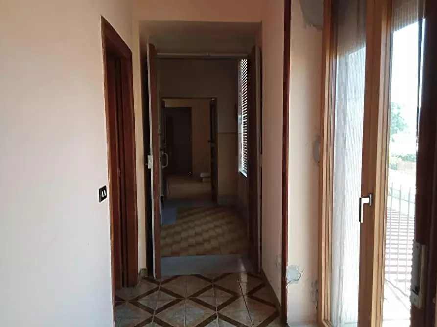 Immagine 5 di Negozio in affitto  in Via Provinciale 1 a San Valentino Torio