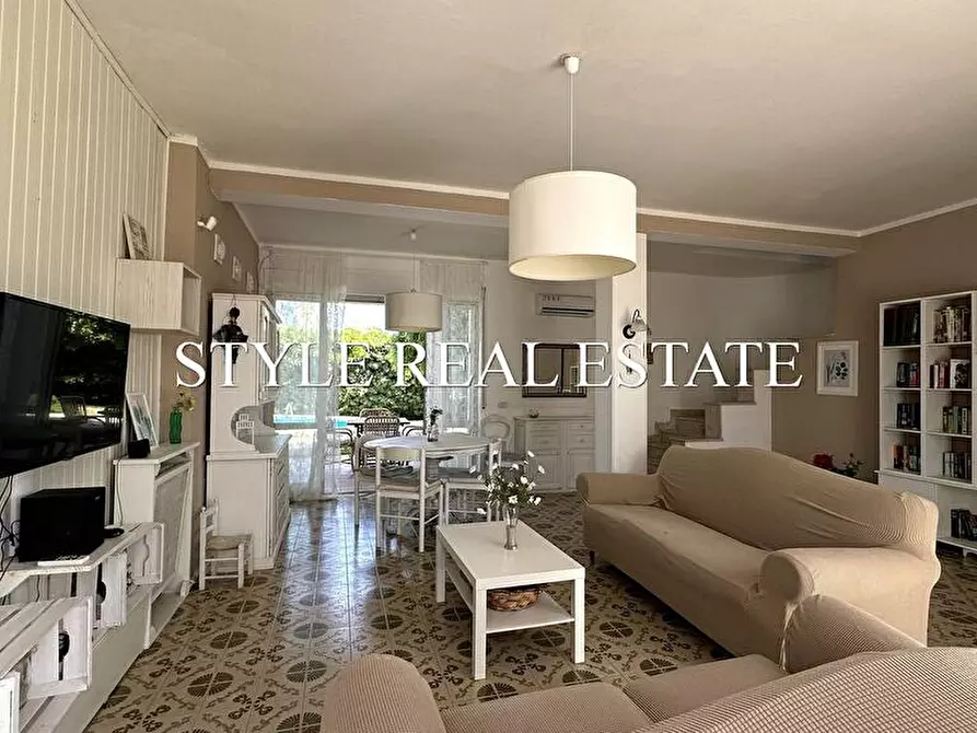 Immagine 17 di Villa in vendita  in Via Mar Tirreno 2 a Siracusa