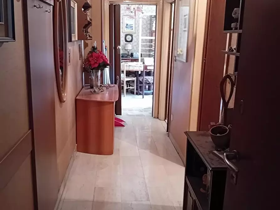 Immagine 8 di Appartamento in vendita  in via Gaetano Salvemni  5 a Milano
