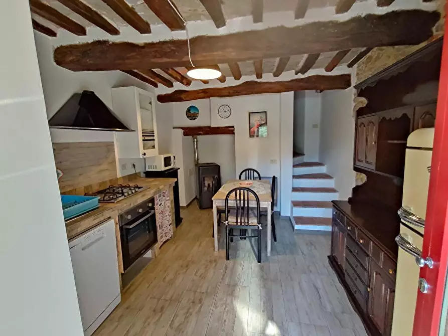 Immagine 3 di Abitazione tipica in affitto  a Arezzo