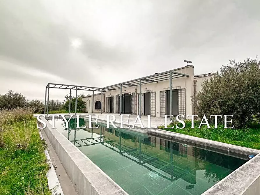 Immagine 17 di Villa in vendita  a Noto
