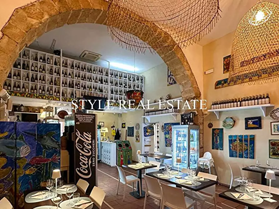 Immagine 15 di Bar / Ristorante in vendita  in Via Giuseppe Maria Capodieci 6 a Siracusa
