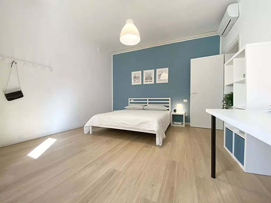 Immagine 2 di Camera in affitto  a Modena