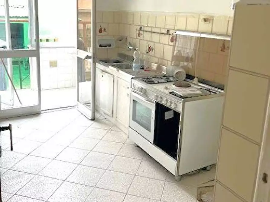 Immagine 5 di Quadrilocale in vendita  in VIA SCIACCALUGA 7 a Lavagna