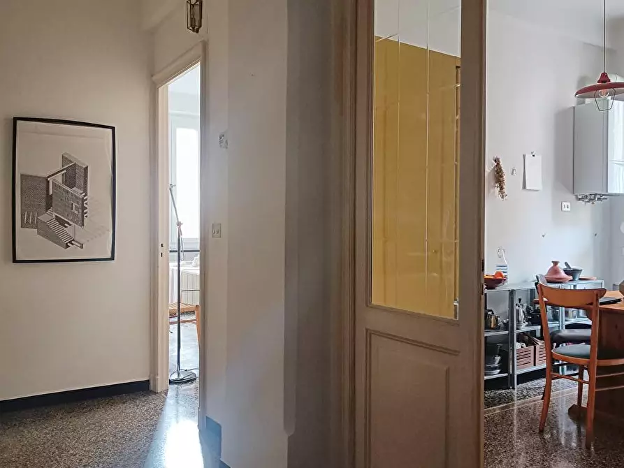 Immagine 9 di Stanza singola in affitto  a Genova