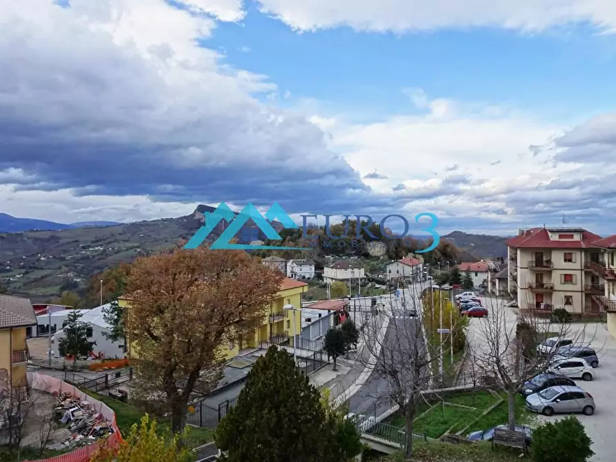 Immagine 11 di Abitazione tipica in vendita  in via carducci 1 a Force