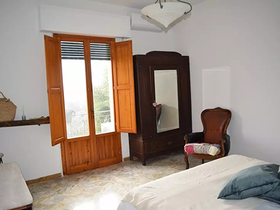 Immagine 11 di Abitazione tipica in affitto  a Castiglion Fiorentino