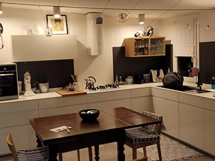 Immagine 2 di Casa quadrifamiliare in affitto  a Pesaro