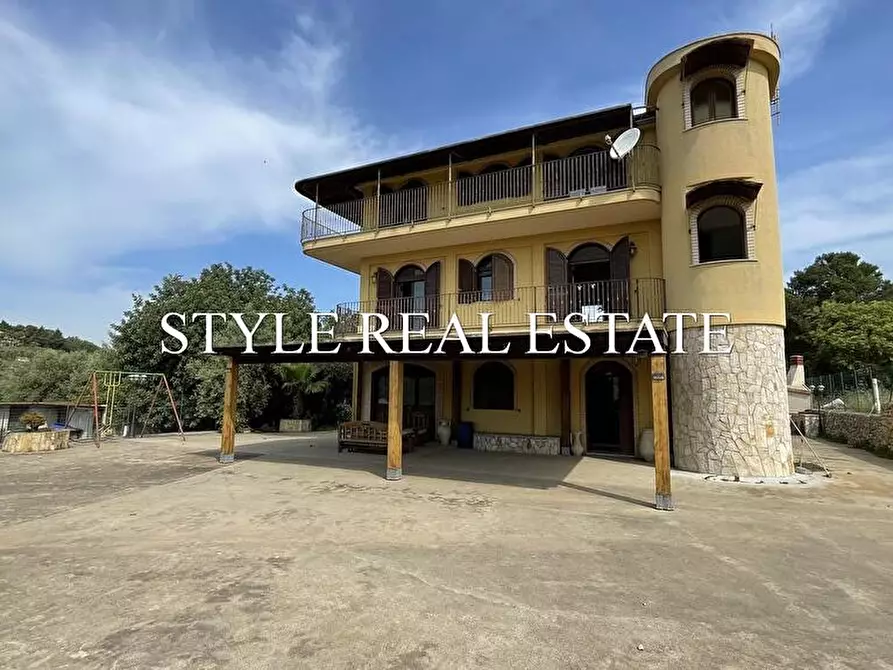 Immagine 17 di Villa in vendita  in contrada san giorgio a Melilli