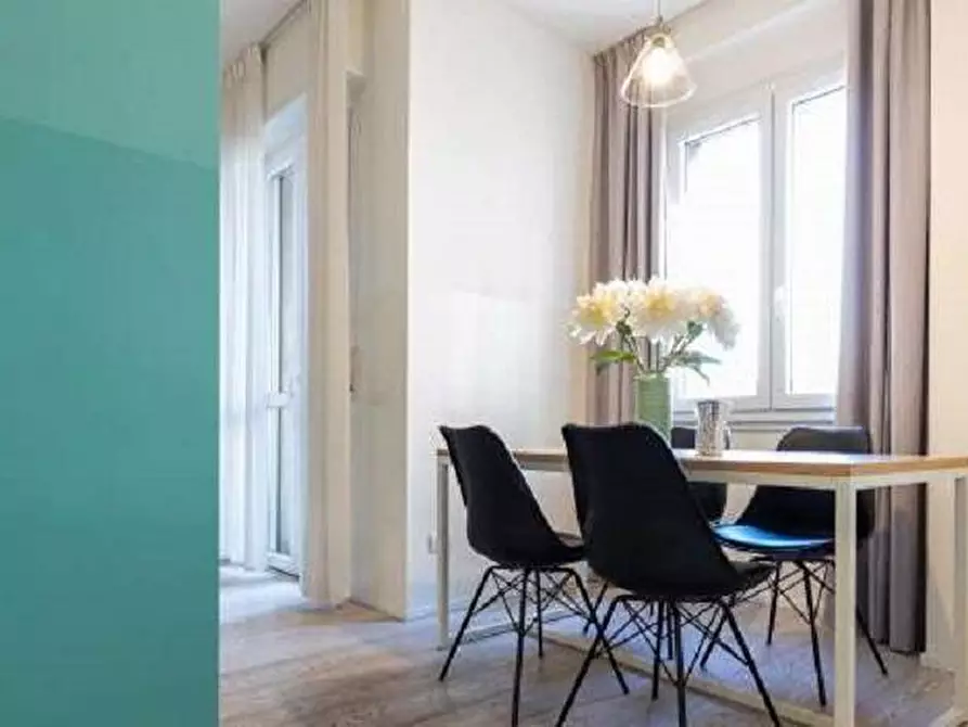 Immagine 8 di Appartamento in affitto  in via gustavo fara  30 a Milano