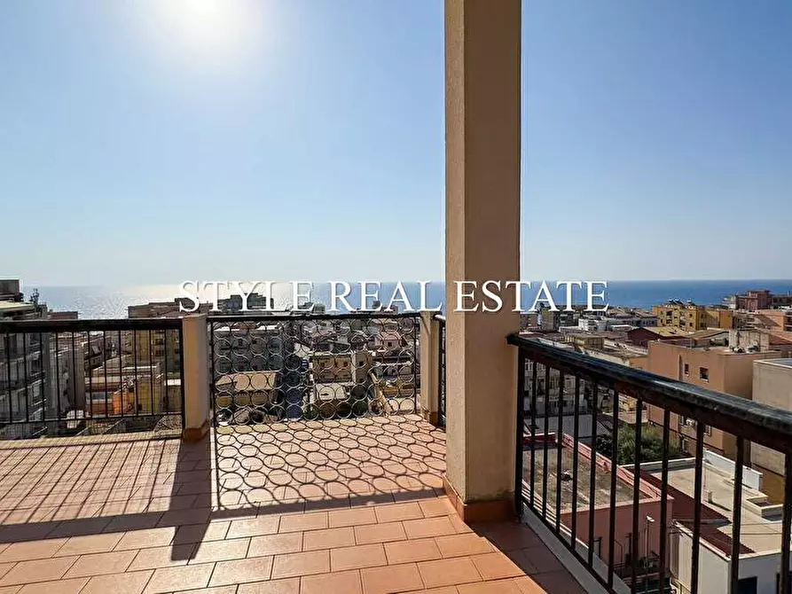Immagine 3 di Appartamento in vendita  in Viale Tunisi 53 a Siracusa