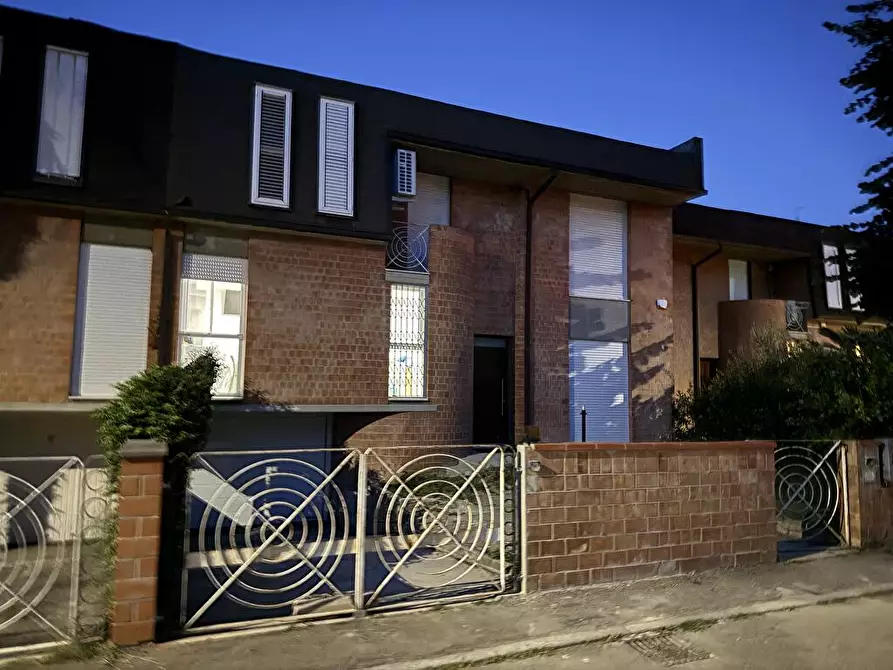 Immagine 9 di Stanza singola in affitto  in Via Copernico 34 a Modena