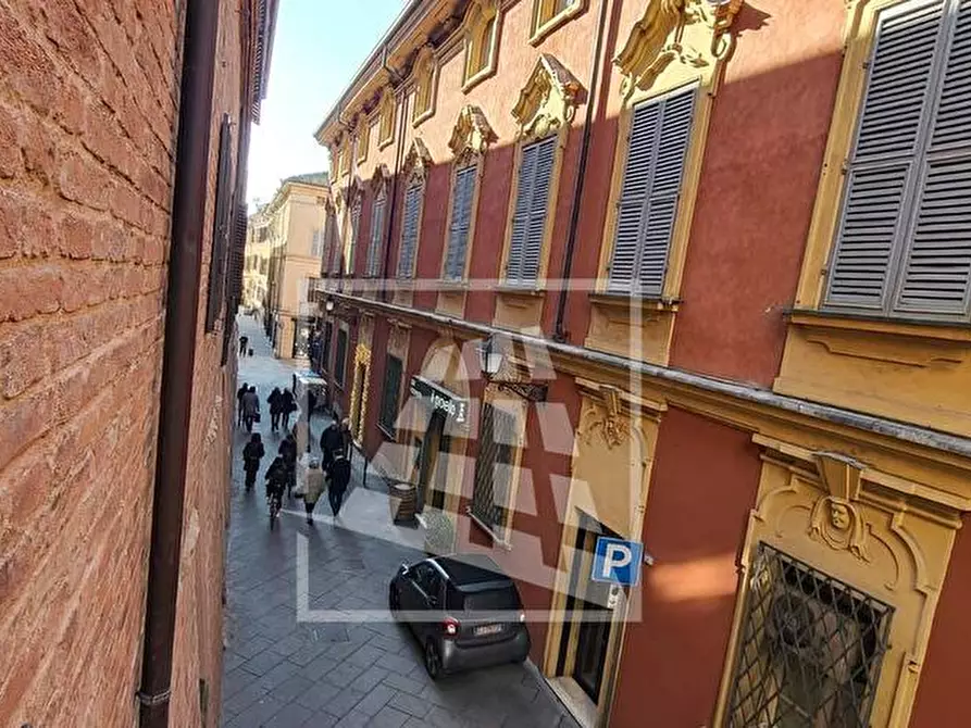 Immagine 3 di Attività commerciale in affitto  a Reggio Nell'emilia