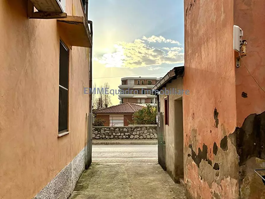 Immagine 3 di Magazzino in vendita  in via dei Volsci a Terracina