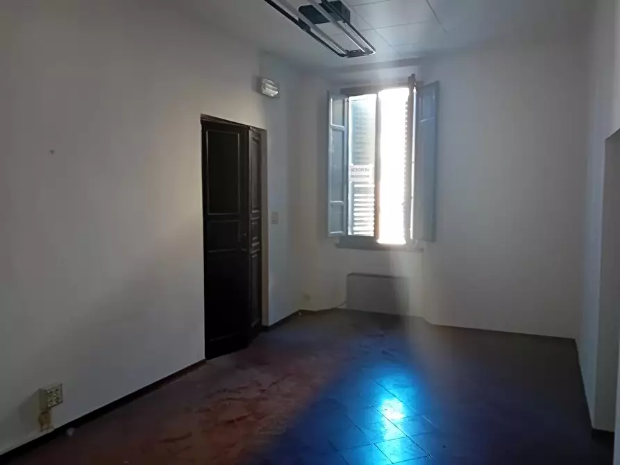 Immagine 3 di Ufficio in vendita  in Via Borgo Marturi 38 a Poggibonsi