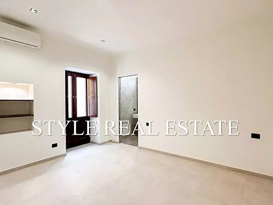 Immagine 5 di Appartamento in vendita  in Via Resalibera - a Siracusa