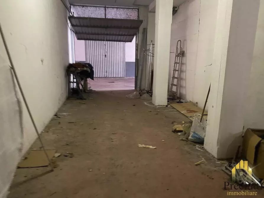 Immagine 20 di Box auto in vendita  in VIA DEL FONTANILE ARENATO 308 a Roma
