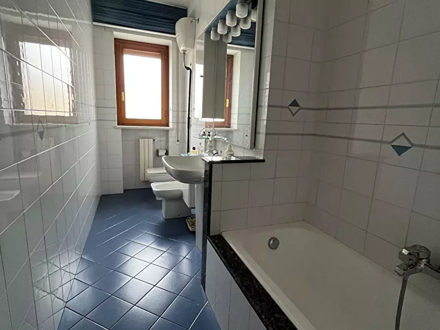 Immagine 6 di Appartamento in vendita  a Matera