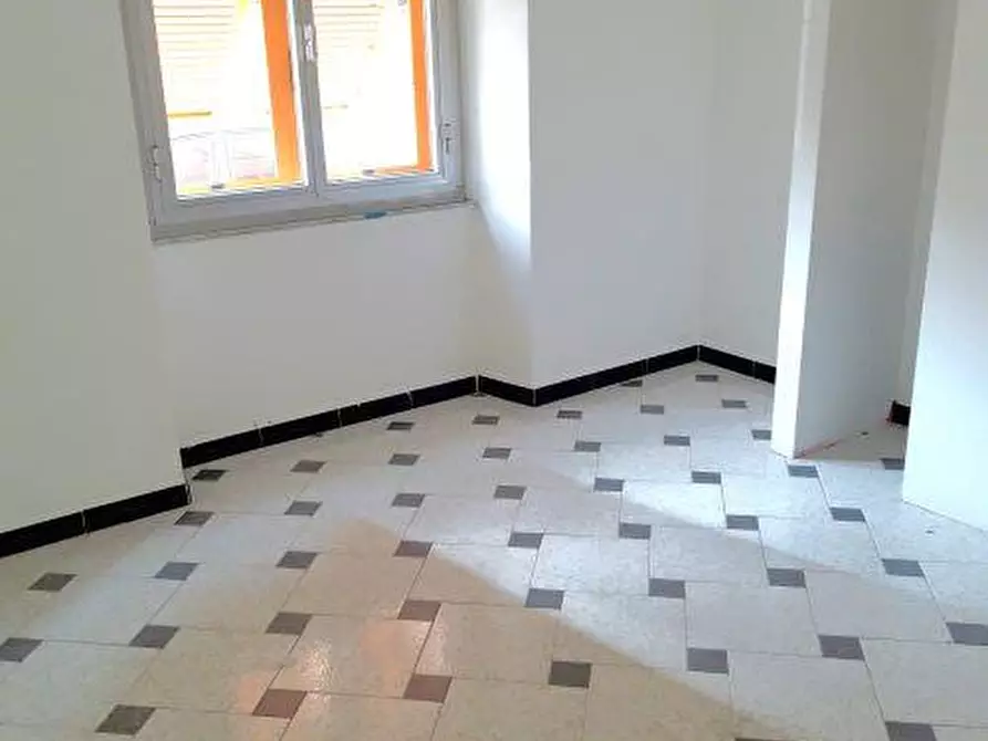 Immagine 2 di Quadrilocale in vendita  in VIA SCIACCALUGA 8 a Lavagna
