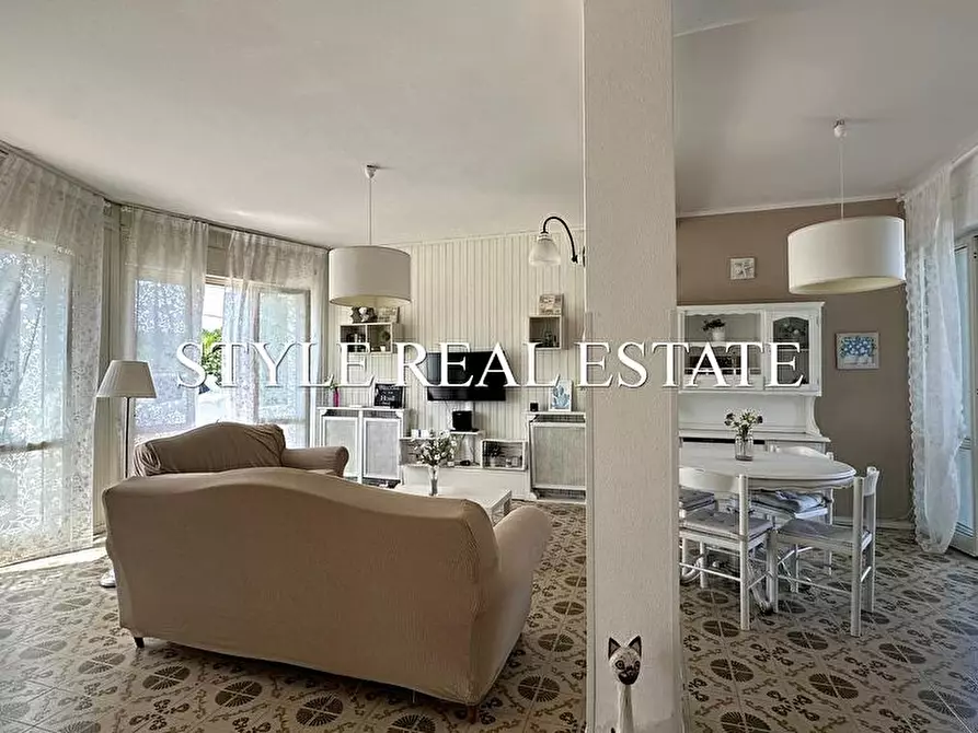 Immagine 16 di Villa in vendita  in Via Mar Tirreno 2 a Siracusa