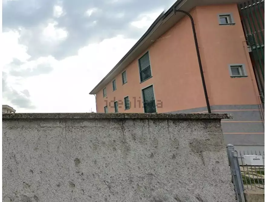 Immagine 2 di Appartamento in affitto  a Rovello Porro