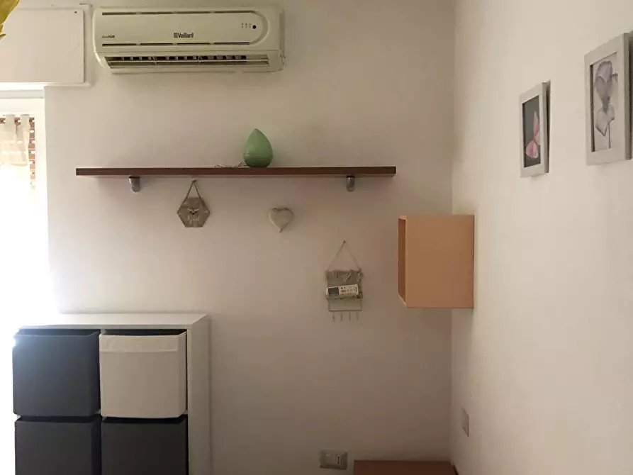 Immagine 5 di Albergo/B&B/Residence in affitto  a Crotone