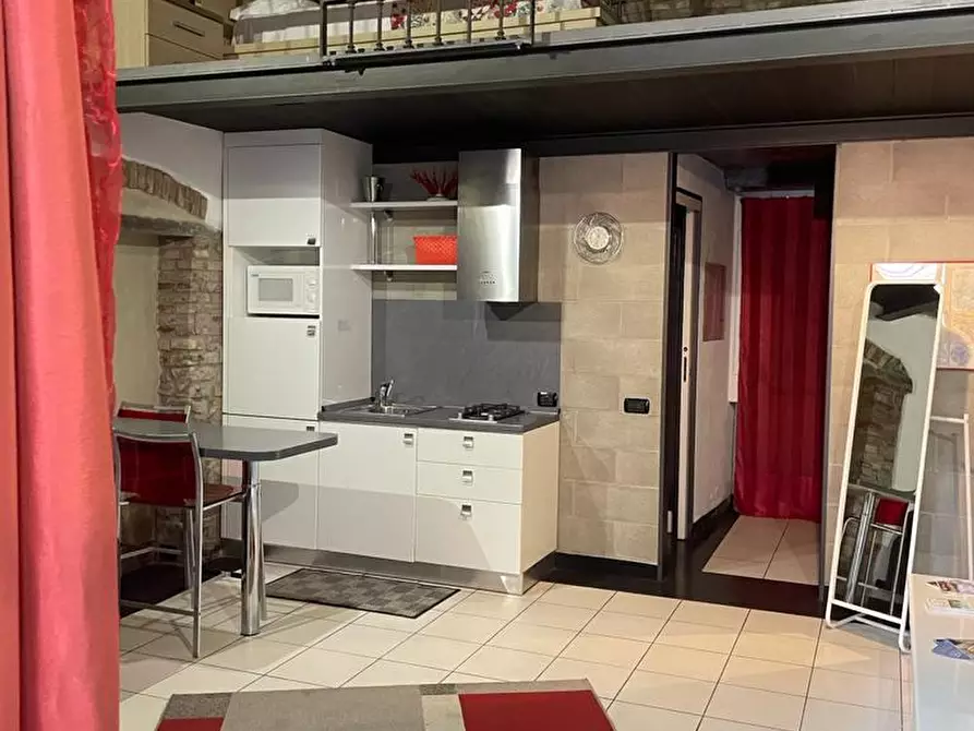 Immagine 3 di Appartamento in affitto  in via pignolo  112 a Bergamo