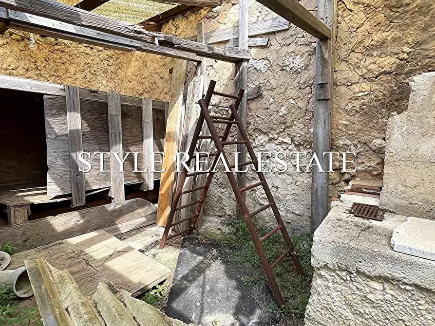 Immagine 4 di Rustico / casale in vendita  in Contrada San Giorgio a Melilli
