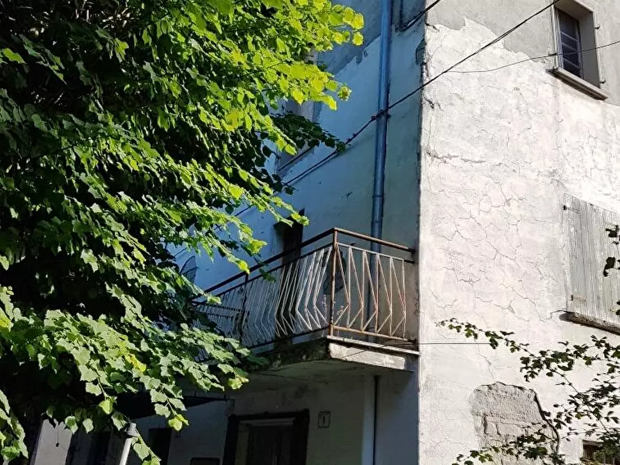 Immagine 4 di Casa indipendente in vendita  in VIALE DEI TIGLI 5 a Villa Minozzo