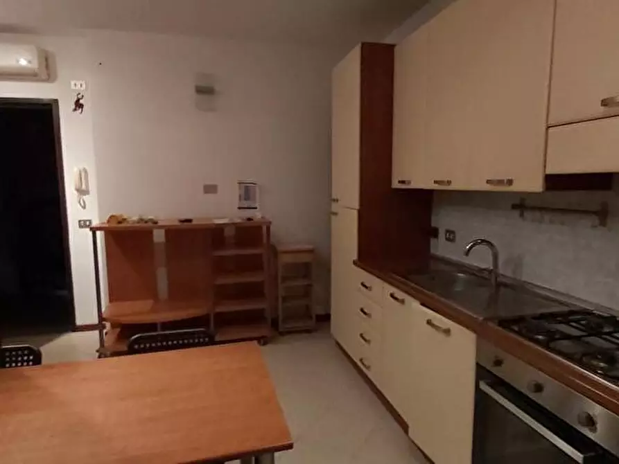 Immagine 1 di Appartamento in affitto  a Mezzani