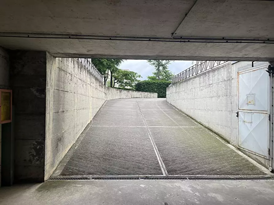Immagine 3 di Garage in affitto  in Via Colombo  21 a Piacenza