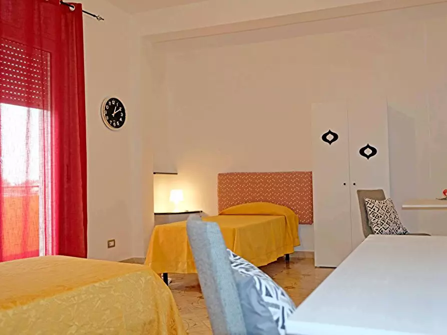 Immagine 6 di Stanza singola in affitto  in VIA MARTIRI DI BELLONA 25 a Caserta