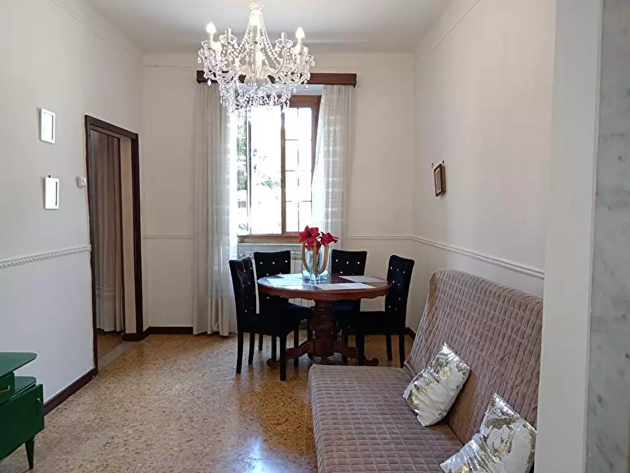 Immagine 7 di Casa indipendente in affitto  a Carrara