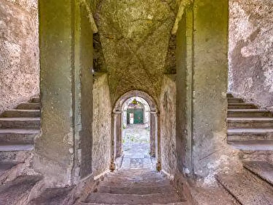 Immagine 24 di Palazzo in vendita  in Via Casamonica 4 a Sarno