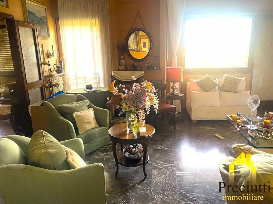 Immagine 17 di Appartamento in vendita  in VIA ANTONIO SOGLIANO 20 a Roma