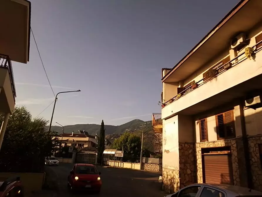 Immagine 2 di Locale commerciale in affitto  in Via Provinciale Amendola 188 a Sarno