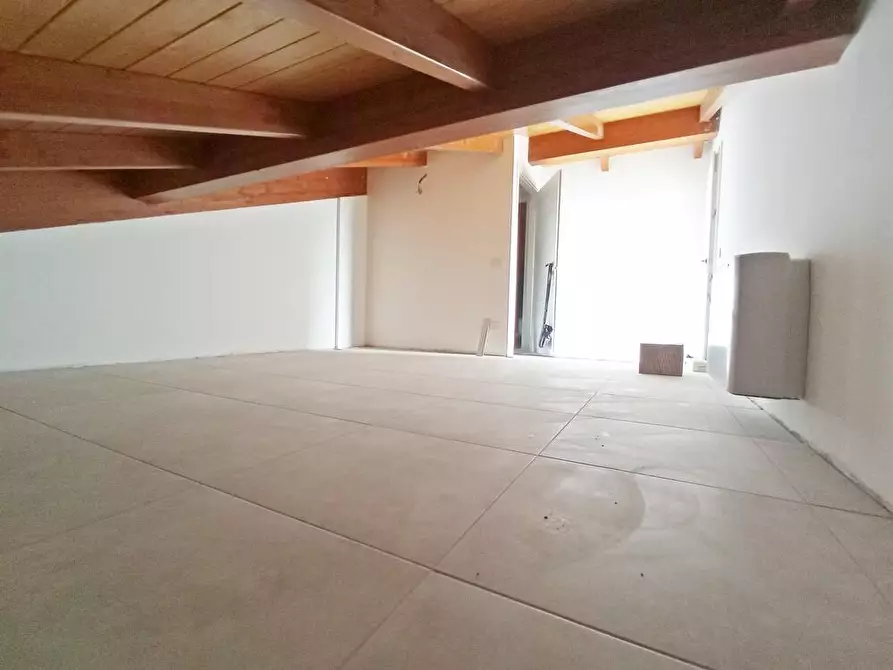 Immagine 16 di Villetta a schiera in vendita  in Via Milano snc a Sassari