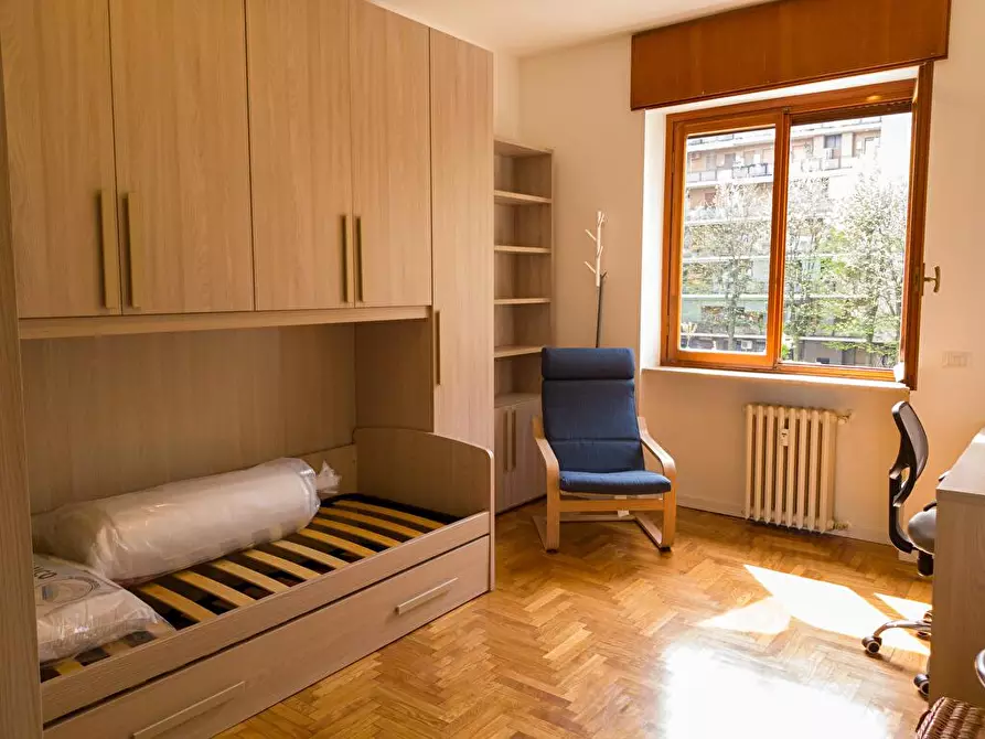 Immagine 2 di Affittacamere in affitto  in via azalee 11 a Milano