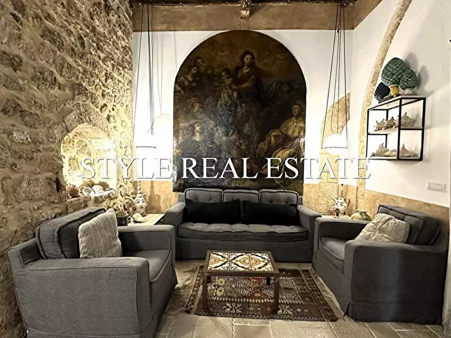 Immagine 4 di Appartamento in vendita  in VIA CASTELLO MANIACE a Siracusa