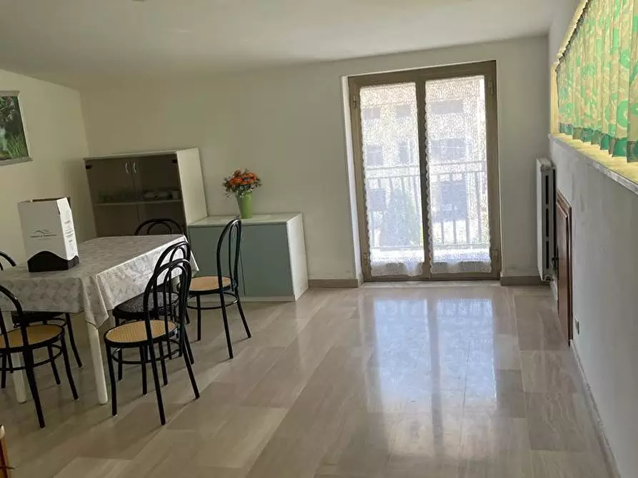 Immagine 2 di Casa vacanze in affitto  in Via dei Tulipani 5 a Crotone