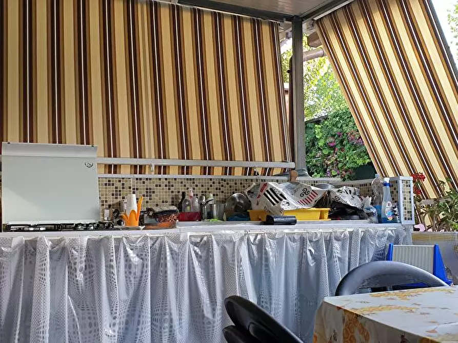 Immagine 3 di Bungalow in vendita  a Ardea