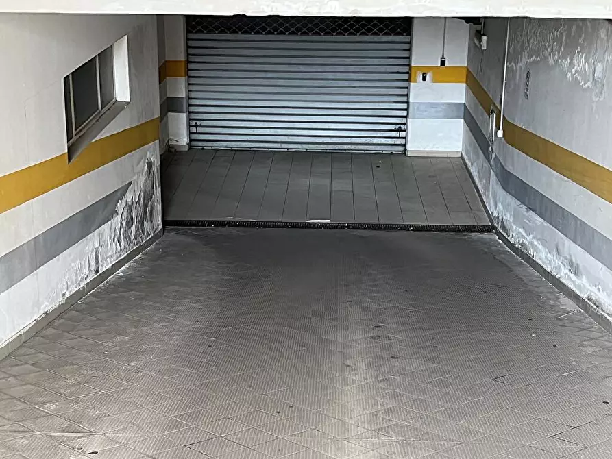 Immagine 1 di Garage in affitto  in Via Ettore Vitale  1 a Catanzaro