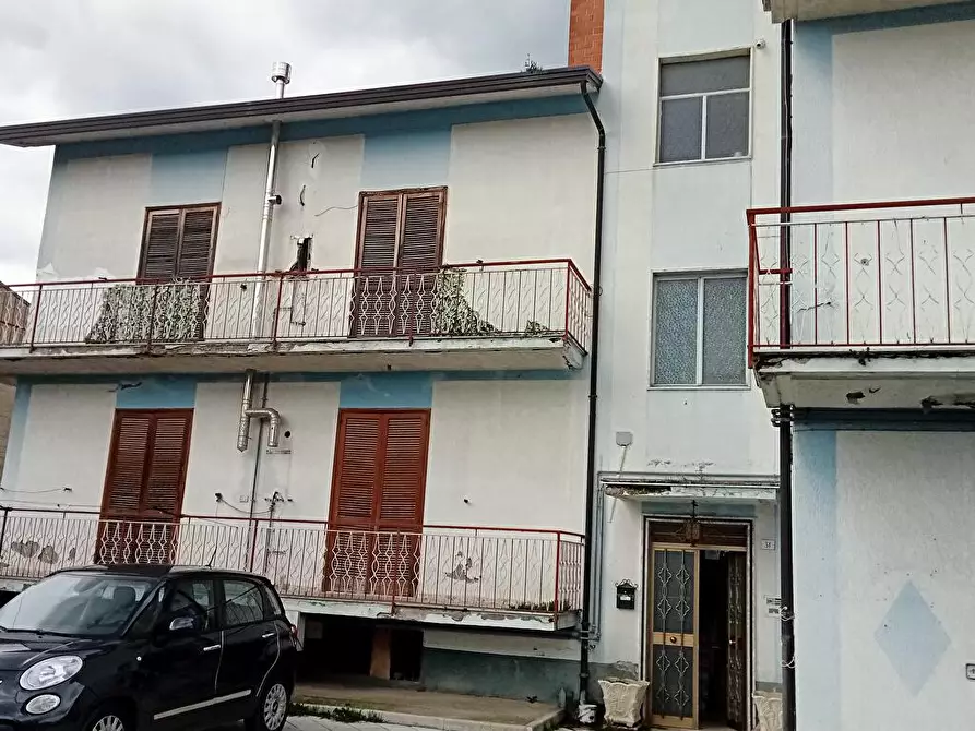 Immagine 2 di Appartamento in vendita  in VIA PONTARIELLO SNC a San Giorgio Del Sannio