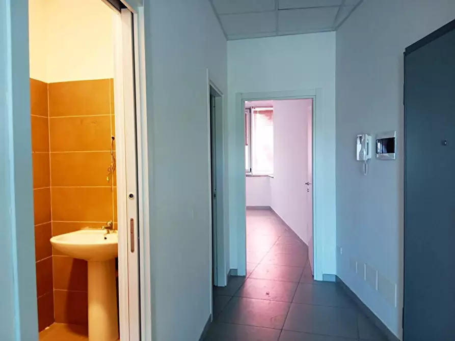 Immagine 4 di Ufficio in affitto  in Zona Fiori 3 a Terni