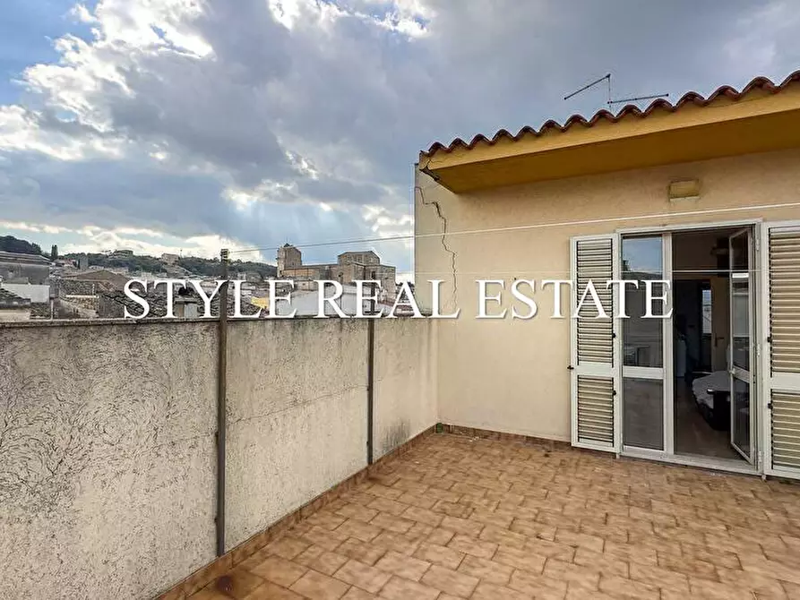 Immagine 28 di Casa indipendente in vendita  in Via Procida - a Canicattini Bagni