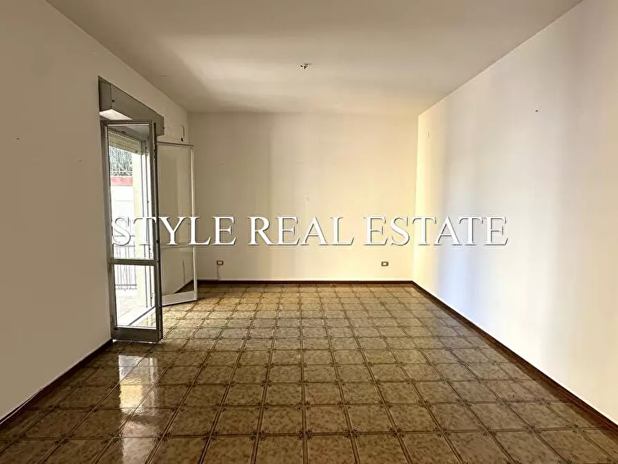 Immagine 2 di Appartamento in vendita  in viale santa panagia a Siracusa