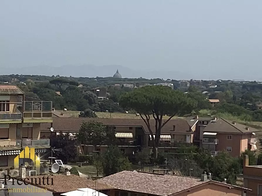 Immagine 3 di Mansarda in vendita  in VIA DI SELVAFORTE 15 a Roma
